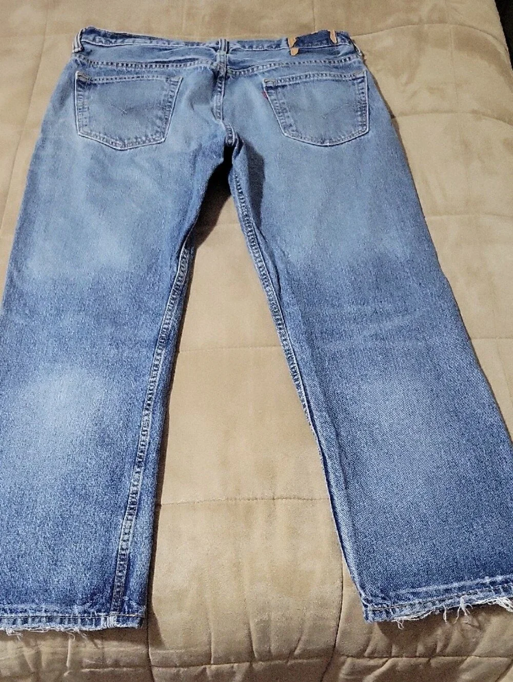 Levis straight leg